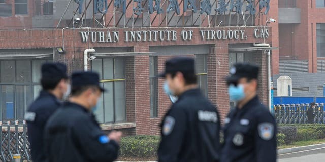 El Instituto Wuhan de Virología es el laboratorio de Wuhan, China, que ocupa un lugar central en la hipótesis de la fuga de laboratorio de los orígenes del COVID-19.