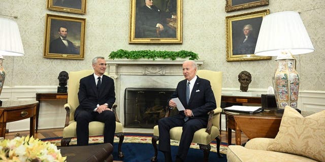 El Presidente Biden se reunió con el Secretario General Stoltenberg