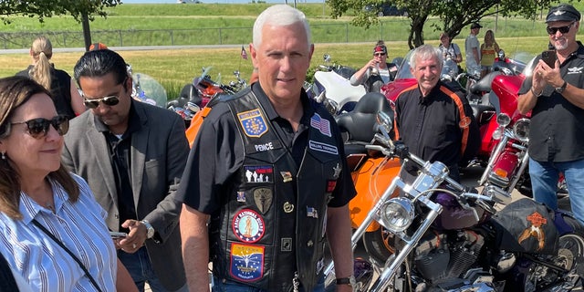 Mike Pence paseo en moto Iowa